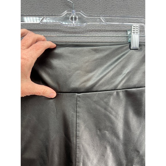 Spanx Leggings Sz S High Waisted Faux Leather Black Shiny Stretch Athleisure - Picture 2 of 10